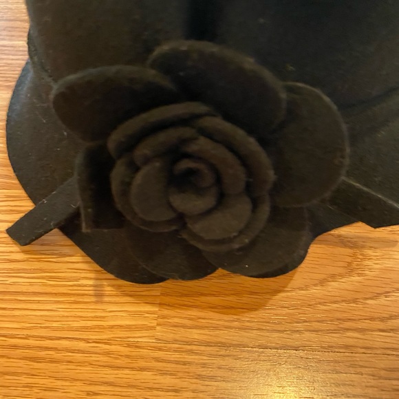 Ladies Hat - Picture 3 of 3